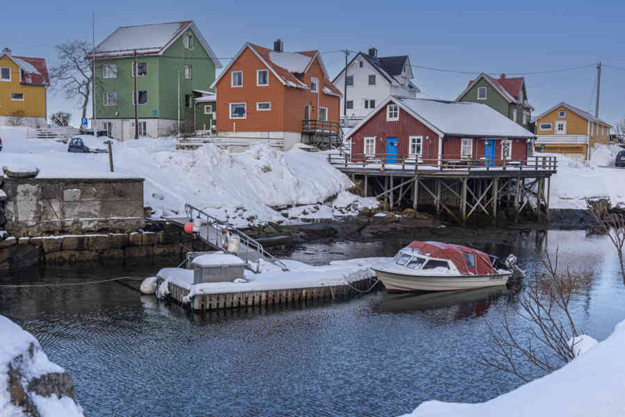 Noruega - islas Lofoten 069 - Henningsvaer.jpg